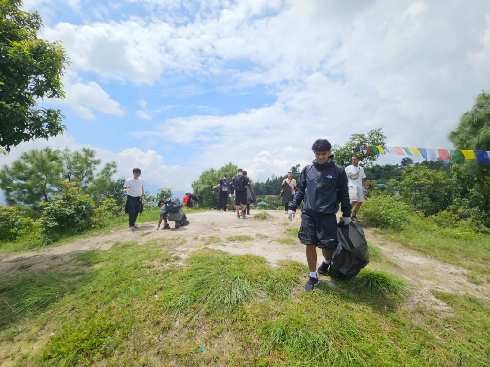 WebX team members during the Tarevir trail cleanup